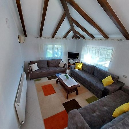 Guest House Ilir ベラト エクステリア 写真