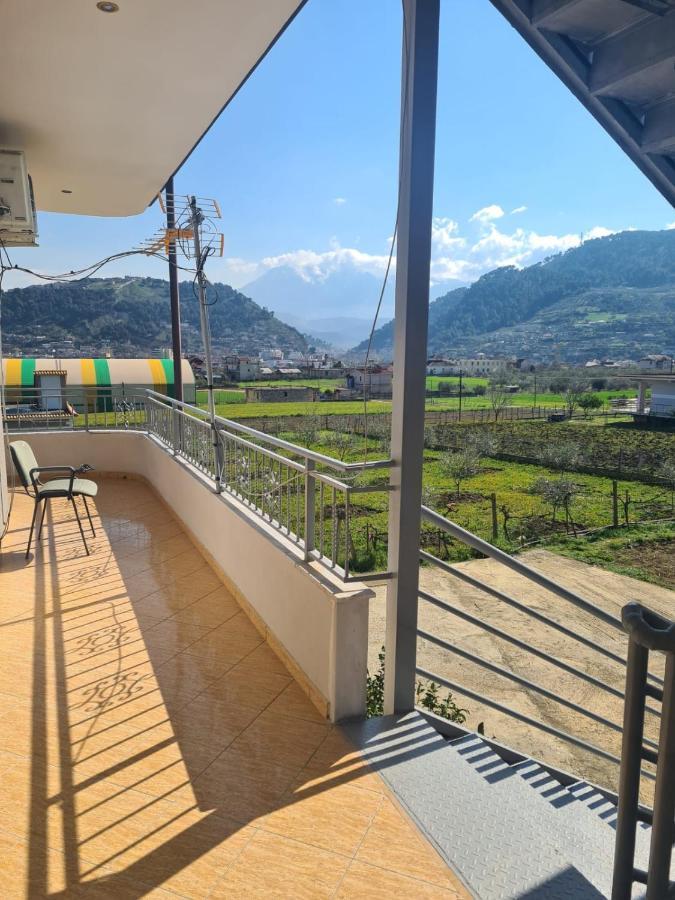 Guest House Ilir ベラト エクステリア 写真