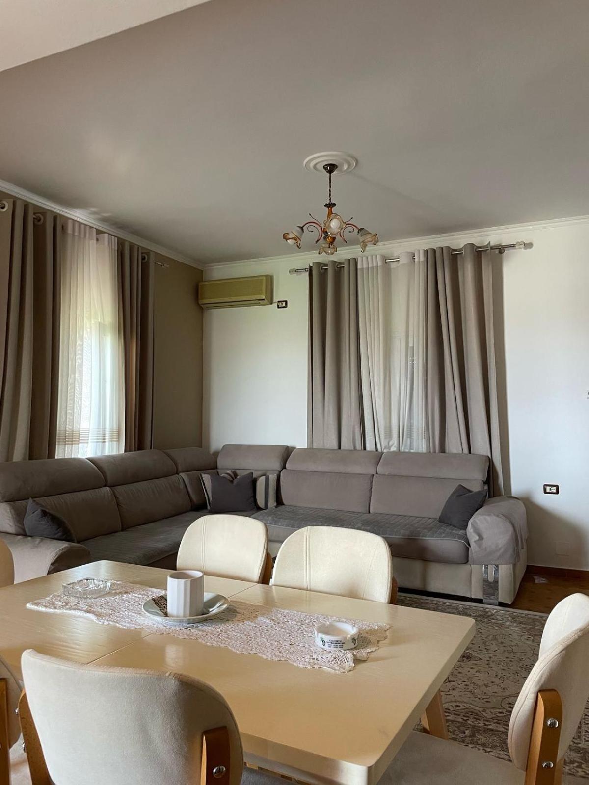 Guest House Ilir ベラト エクステリア 写真